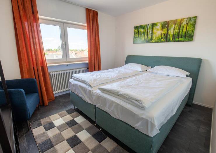 Doppelzimmer mit gemeinschaftsbad & küche Area 24|7 EUROPLATZ Karlsruhe